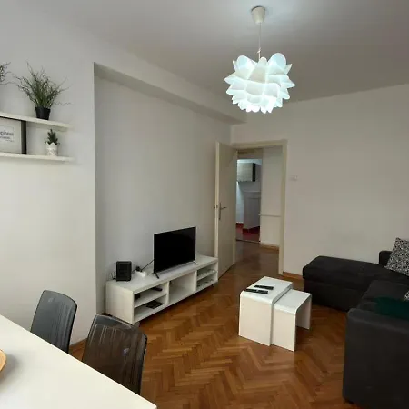 Venacsquare - Lägenhet